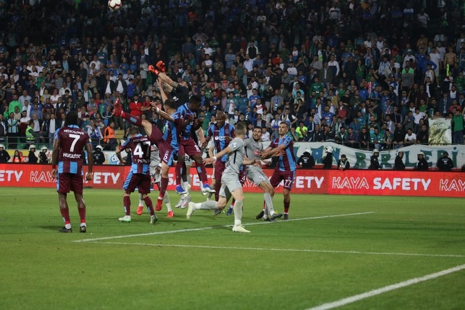 Çaykur Rizespor - Trabzonspor Maçı Fotoğrafları 69