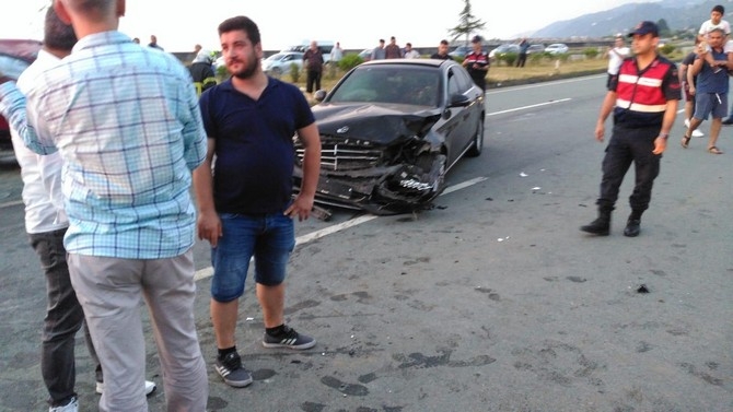 Rize'de Trafik Kazası 1'i Ağır, 8 Yaralı 5