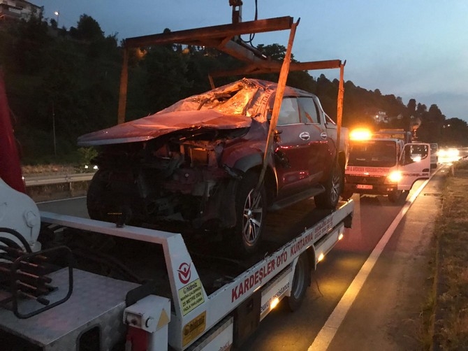 Rize'de Trafik Kazası 1'i Ağır, 8 Yaralı 8