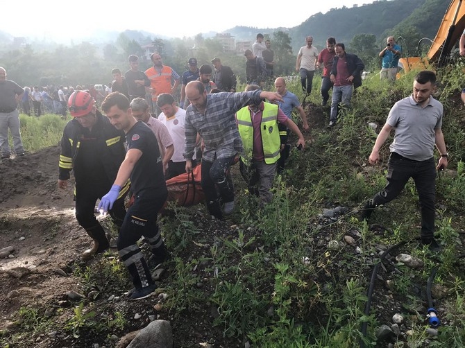 Trabzon'da HES borusu patladı 2 ölü, 2 kayıp 10