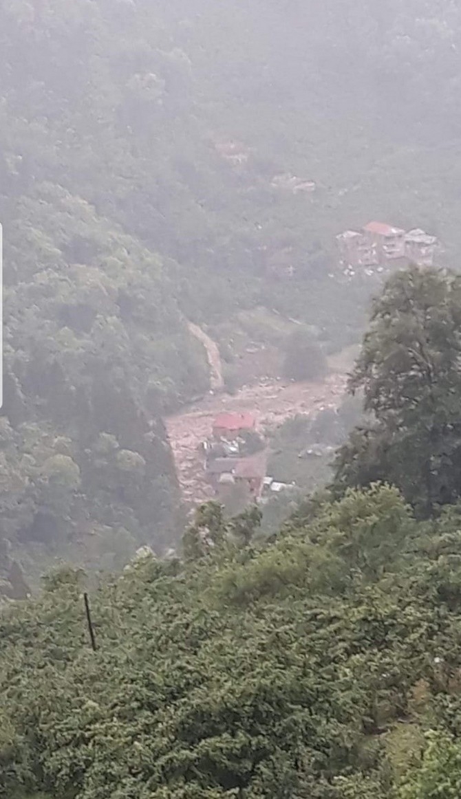 Trabzon'da HES borusu patladı 2 ölü, 2 kayıp 15