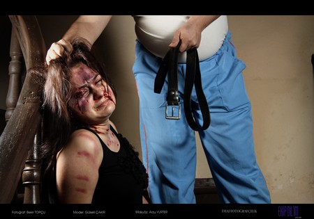 'Kadına Şiddetin Derin 100'ü' Fotoğraf Sergisi 2
