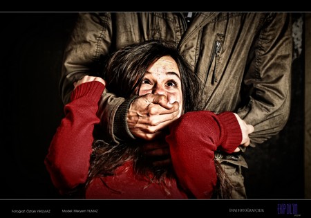 'Kadına Şiddetin Derin 100'ü' Fotoğraf Sergisi 26