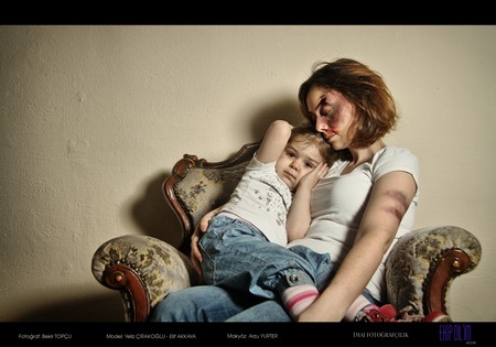 'Kadına Şiddetin Derin 100'ü' Fotoğraf Sergisi 7