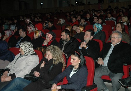 Bütün Gözler Onların Üzerindeydi! 62