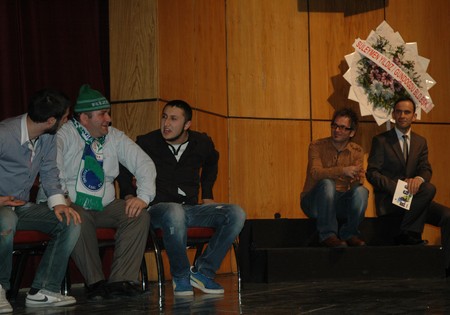 Bütün Gözler Onların Üzerindeydi! 66