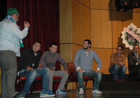 Bütün Gözler Onların Üzerindeydi! 69