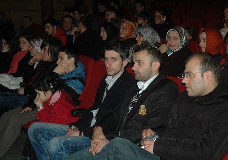 Bütün Gözler Onların Üzerindeydi! 78