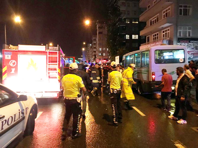 Rize'de Trafik Kazası 2 Yaralı 7
