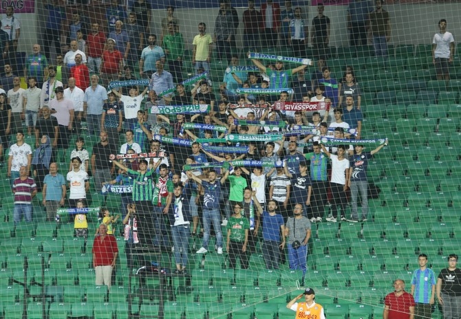 Çaykur Rizespor-DG Sivasspor Maçı Fotoğrafları 40