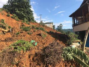 Rize'de Şiddetli Yağış: 3 Ev Boşaltıldı