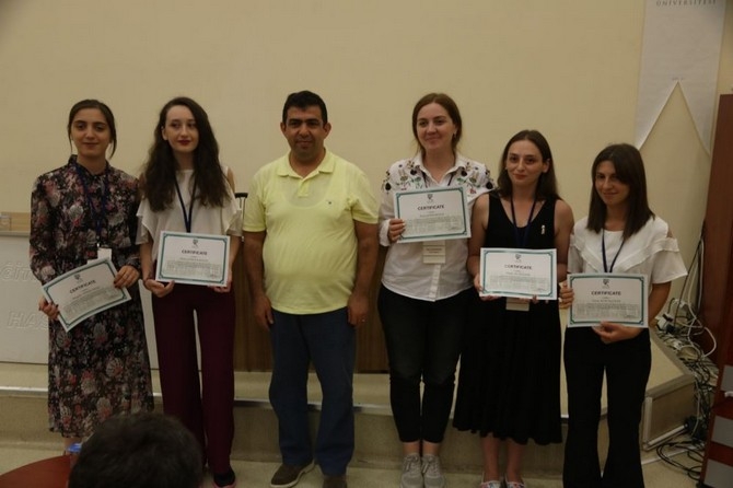 RTEÜ'de Stajını Tamamlayan Gürcü Öğrencilere Sertifika Töreni Yapıl 13