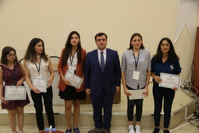 RTEÜ'de Stajını Tamamlayan Gürcü Öğrencilere Sertifika Töreni Yapıl 16