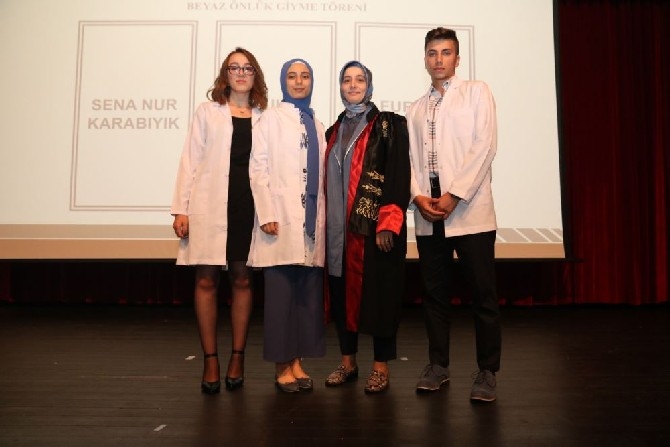 RTEÜ Tıp Fakültesi Açılış Dersi ve Önlük Giyme Töreni Gerçekleştirildi 30