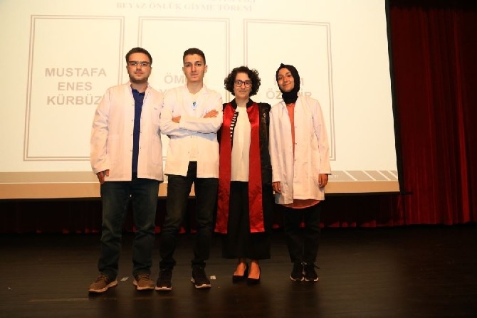 RTEÜ Tıp Fakültesi Açılış Dersi ve Önlük Giyme Töreni Gerçekleştirildi 41