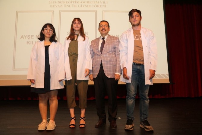 RTEÜ Tıp Fakültesi Açılış Dersi ve Önlük Giyme Töreni Gerçekleştirildi 52