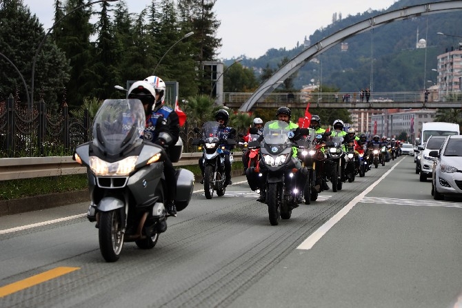 Rize'de Motosiklet ve Off-Road Araçlarıyla "Cumhuriyet Bayramı 2