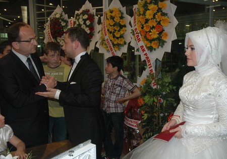 Avcı'nın Nikah Şahidi Bakan Yazıcı 53