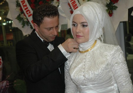 Avcı'nın Nikah Şahidi Bakan Yazıcı 86