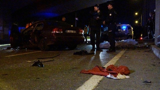 Trabzon'da feci kaza: 2 ölü, 3 yaralı 16