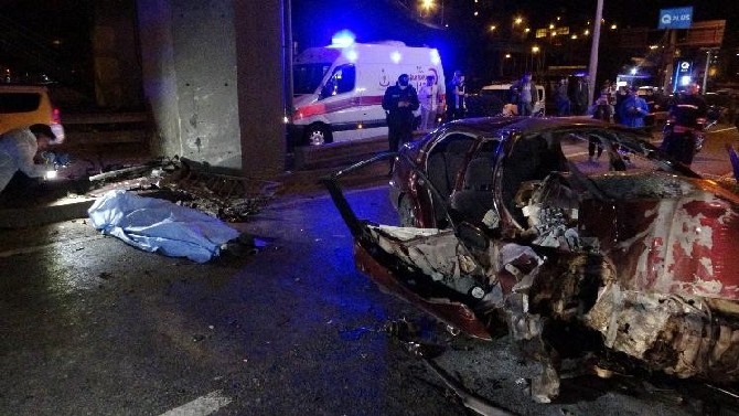 Trabzon'da feci kaza: 2 ölü, 3 yaralı 23