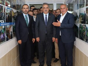 Hayati Yazıcı Rize'de İlçe Ziyaretlerinde