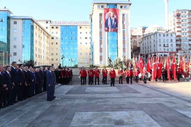 Rize’de 10 Kasım Atatürk'ü Anma Etkinlikleri 25
