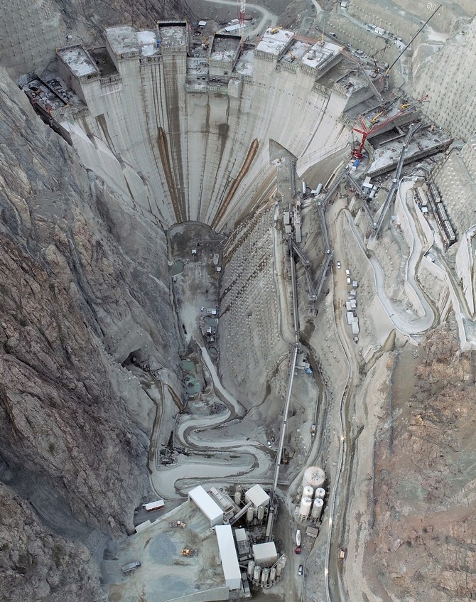 Türkiye'nin en yüksek baraj inşaatına "kadın eli" 4