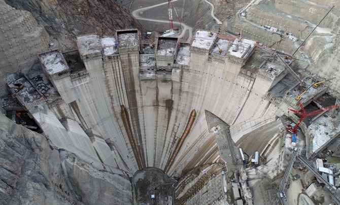 Türkiye'nin en yüksek baraj inşaatına "kadın eli" 6