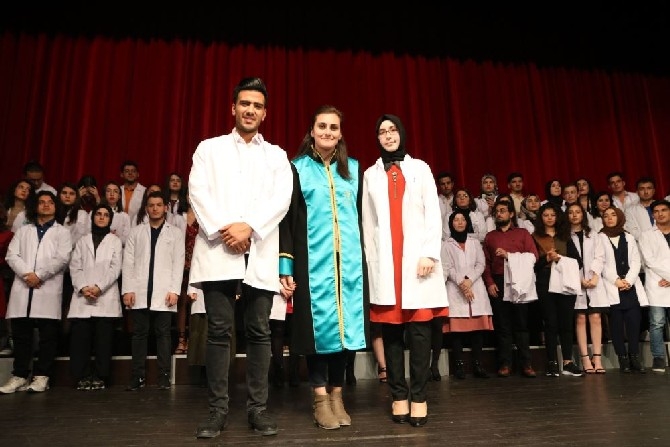 RTEÜ Diş Hekimliği Fakültesi Öğrencileri Önlüklerini Giydi 13