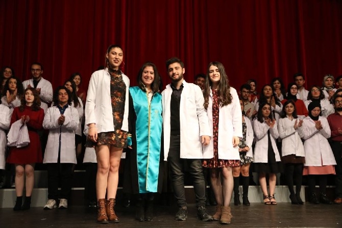 RTEÜ Diş Hekimliği Fakültesi Öğrencileri Önlüklerini Giydi 17