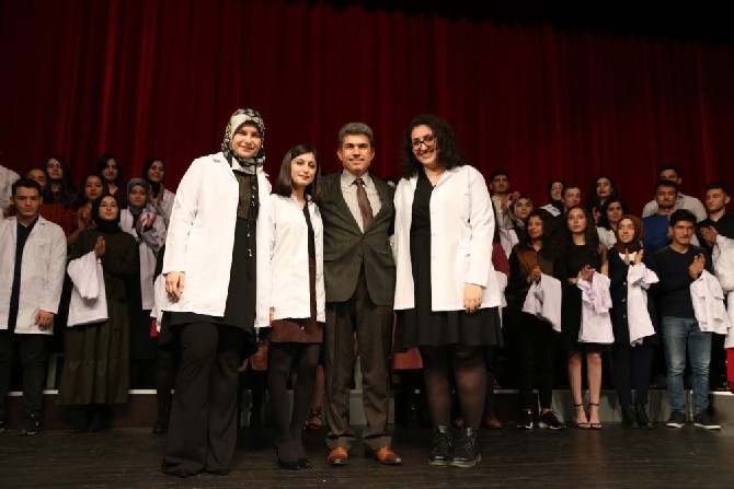 RTEÜ Diş Hekimliği Fakültesi Öğrencileri Önlüklerini Giydi 28