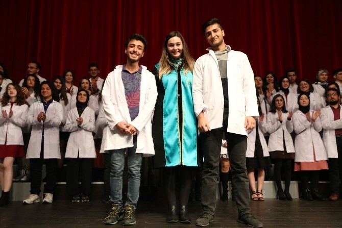 RTEÜ Diş Hekimliği Fakültesi Öğrencileri Önlüklerini Giydi 7
