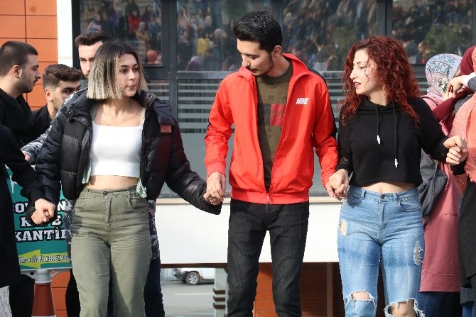 RTEÜ Öğrencileri Festivalde 1 Ton Hamsi Tüketti 23