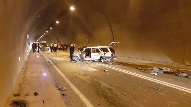 Artvin'de tünelde zincirleme trafik kazası: 4 yaralı 5