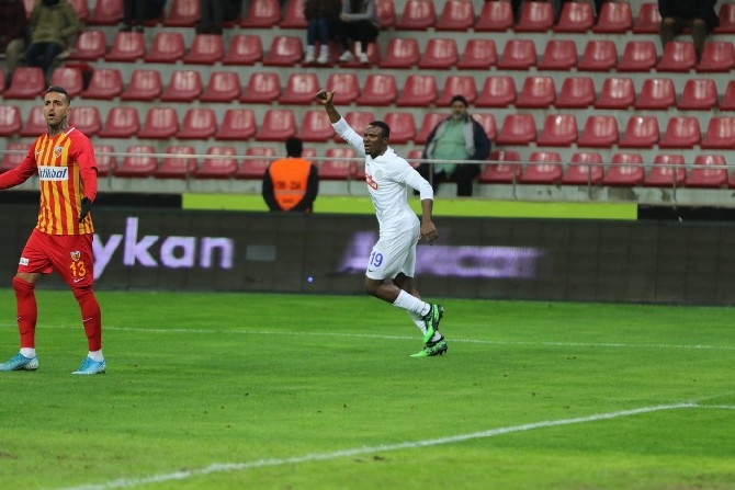 İstikbal Mobilya Kayserispor ile Çaykur Rizespor Maçı 8