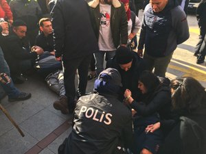 Rize’de Kamulaştırma Mağdurları Eylem Düzenledi 2 Kişi Sinir Krizi Geçir