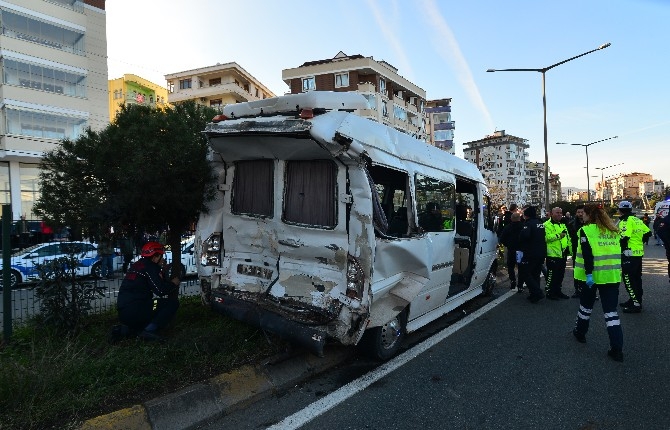 Trabzon’da feci kaza: 2 ölü, 20 yaralı 9