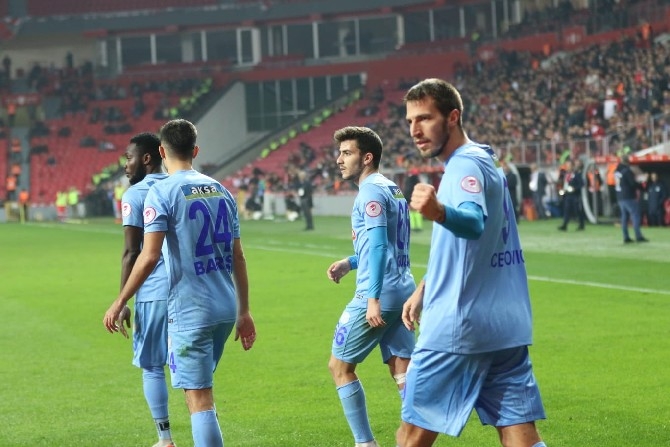 Yılport Samsunspor-Çaykur Rizespor Maçından Kareler 34