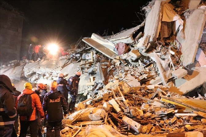 Elazığ’da 6.8 Büyüklüğünde Deprem 37