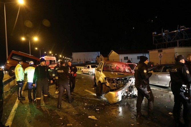 Rize'de Trafik Kazası 1 Ölü 8 Yaralı 10