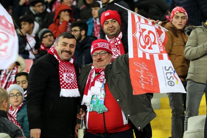 Demir Grup Sivasspor-Çaykur Rizespor Maçı Fotoğrafları 16