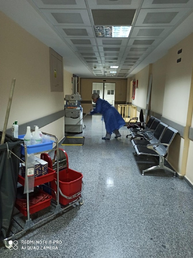 Rize'de hastaneler dezenfekte edildi 17