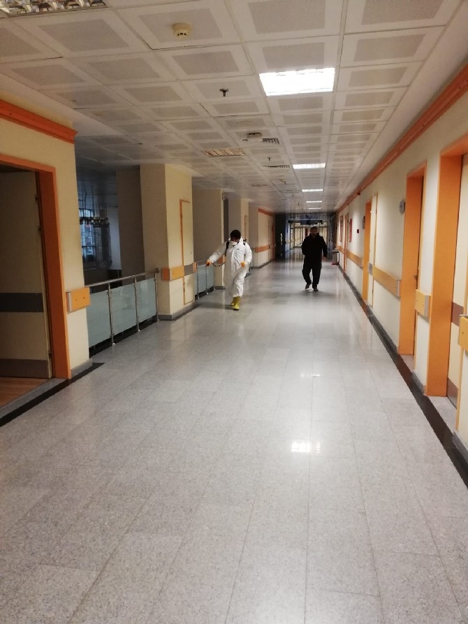 Rize'de hastaneler dezenfekte edildi 33