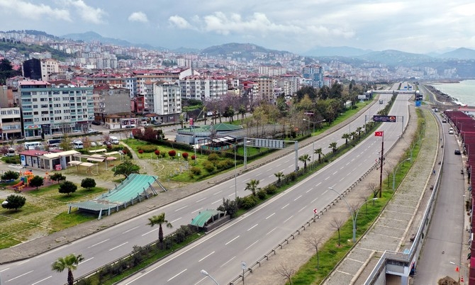 Sokağa çıkma yasağıyla Trabzon sessizliğe büründü 23
