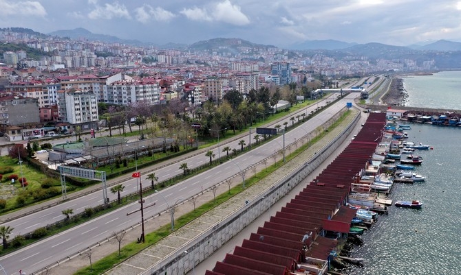 Sokağa çıkma yasağıyla Trabzon sessizliğe büründü 26