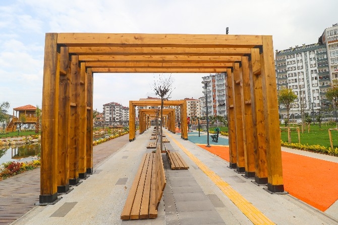 Trabzon'un deniz manzaralı Millet Bahçesi tamamlandı 6