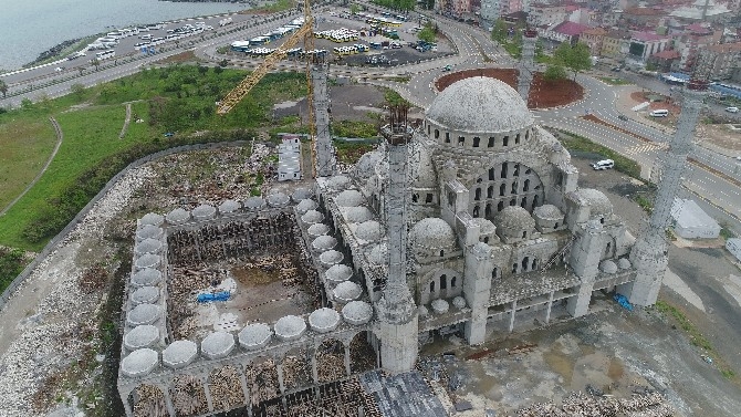 Doğu Karadeniz’in en büyük cami ve külliyesinin yapımı sürüyor 5