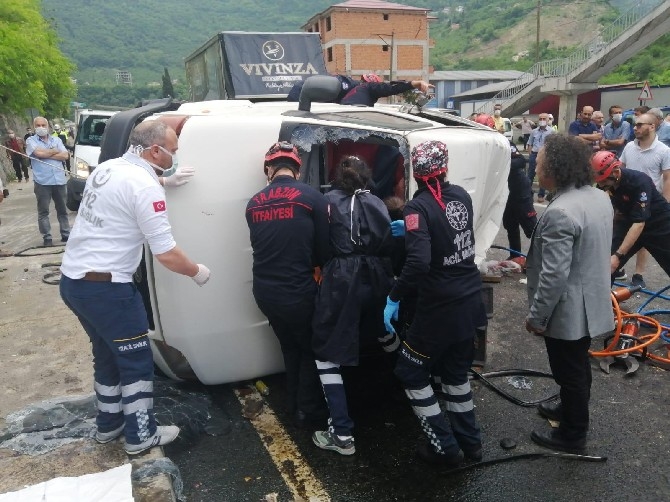 Trabzon'da trafik kazası:1 ölü, 4 yaralı 3