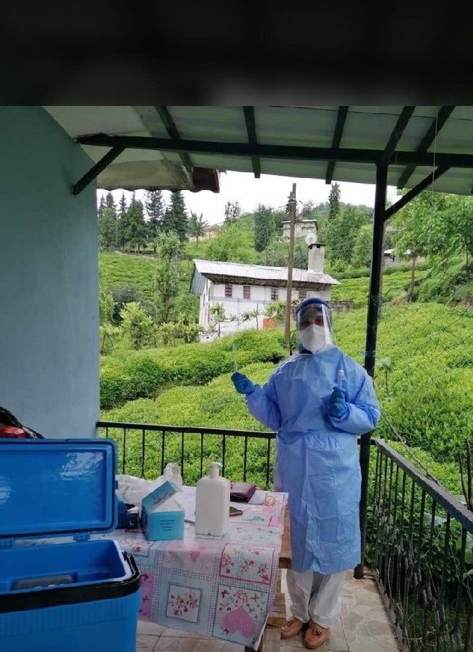 Rize'ye gelen çay üreticilerine Kovid-19 testi yapılıyor 14